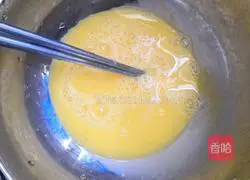 Illustration of how to make tomato, seaweed and egg drop soup 2