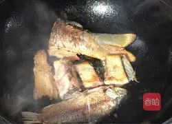 How to make fish bone noodle soup Illustration 4