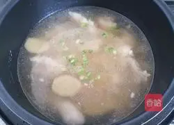 Soybean and pig trotters soup recipe 14