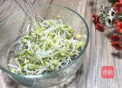 Illustration of how to make pork liver slices in sour soup 4