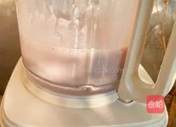 Illustration of how to make milky millet cereal rice cereal 7