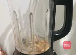 Illustration of how to make peanut milk 3
