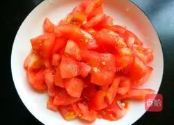 Illustration of how to make shrimp and mushroom soup with tomato sauce 4