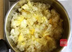 Illustration of how to make Tremella Lily and Ginkgo Soup 6