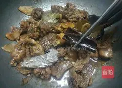 Illustration of how to make beer duck 9