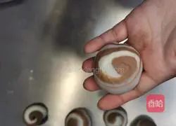 Illustration of how to make cocoa thread bean paste buns 15