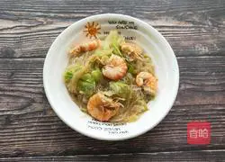 Illustration of how to stir-fry vermicelli with shrimps 9