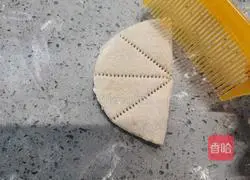 Black whole wheat lotus leaves Illustration of how to make cakes 11