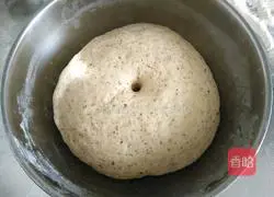 Illustration of how to make red date steamed buns 8