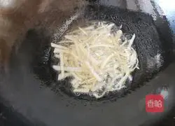 Illustration of how to make pork liver noodles 3