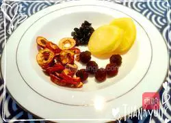  Illustration of how to make chilled plum juice 1