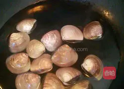 Illustration of how to make steamed eggs with clams 2