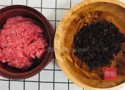 Illustration of how to make steamed buns with dried plums, vegetables and meat 4