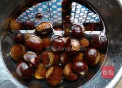 Illustration of how to make sugar-roasted chestnuts 1