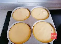 Illustration of how to make egg yogurt waffles 8