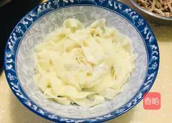 Illustration of how to make fried pork noodles 8