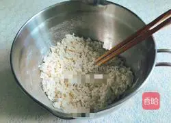 Illustration of how to make real and fake corn buns 2