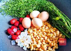 Illustration of how to make boiled eggs with shepherd's purse on the third day of the third lunar month 3