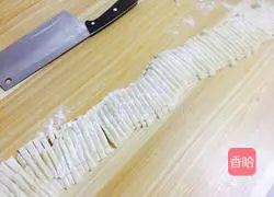 Illustration of how to make spicy and sour noodles 4