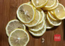 Passion Fruit Honey Lemonade Illustration of how to do it 4