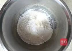 Illustration of how to make mung bean cake 2