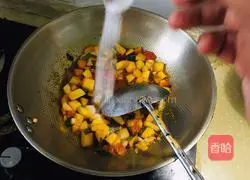 Illustration of how to make pumpkin noodles 8