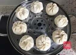 Illustration of how to make mutton and carrot buns 6