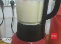 Illustration of making soy milk 7