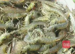 Illustration of how to make pig red sea shrimp and watercress soup 3