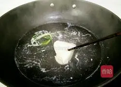 Illustration of how to make Sichuan-style chicken shredded cold noodles 5