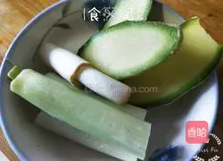 Winter Melon Pork Ribs Soup Recipe Illustration 3
