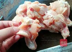 Illustration of how to make fried chicken wings 1