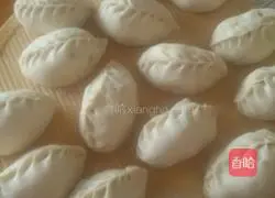 Illustration of how to make pork ribs buns 7