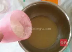 Illustration of how to make almond tiles 4