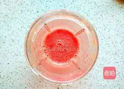 Illustration of how to make watermelon juice 3