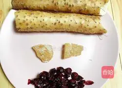 Illustration of how to make cranberry yam soup (strengthening the spleen and nourishing the skin) 1