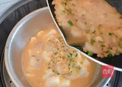 Illustration of how to make shrimp and tofu soup in golden soup 15