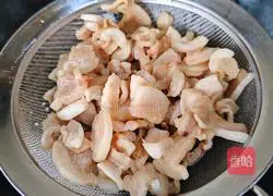 Pig Illustration of how to make purslane buns with oil residue 9