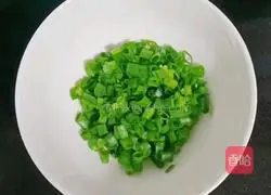 Illustration of how to make tomato egg pancake 3