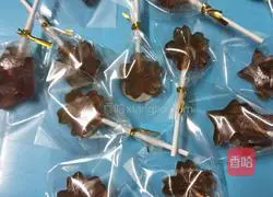 Illustration of how to make rock sugar and snow pear lollipops 4 