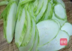 Illustration of how to make delicious vegetable fish noodle soup 8