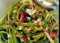 Illustration of how to make cold garlic sprouts 7