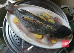 Illustration of how to make steamed sea bass 6