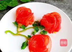 Illustration of how to make tomato roses 8