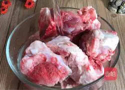 Yam, Pork Belly and Big Bone Soup Recipe Illustration 2