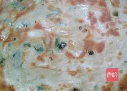 Illustration of how to make scallion pancakes 7