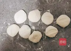 Illustration of making sugar triangle 9