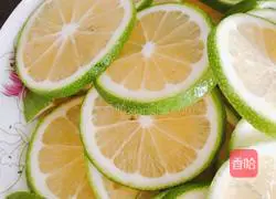 Illustration of homemade lemon enzyme 4