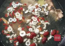 Illustration of how to make lactation soup (confinement meal) 6