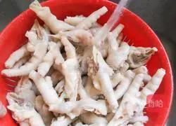 Illustration of how to make pickled pepper and chicken feet 4